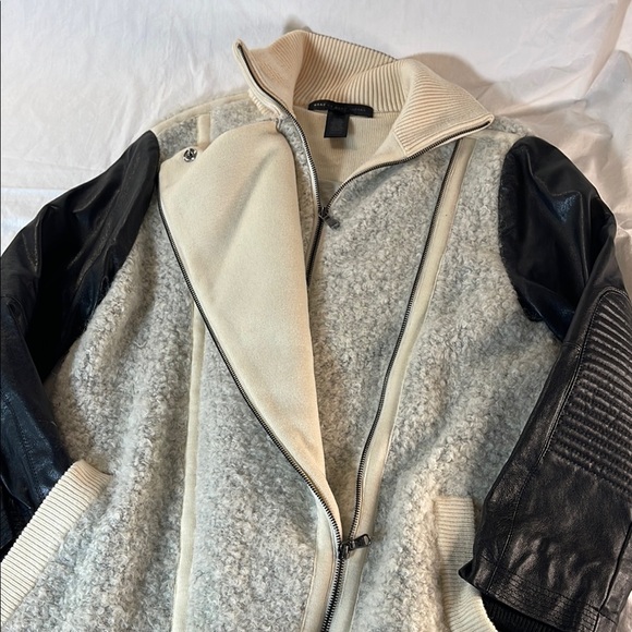 Marc By Marc Jacobs Beautiful Cream and Black Long Boucle Jacket - Picture 4 of 12